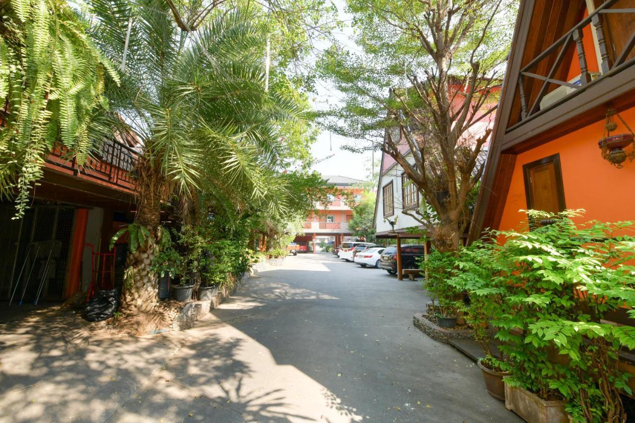 Oyo 549 Maesri Resort Pattaya Exterior photo