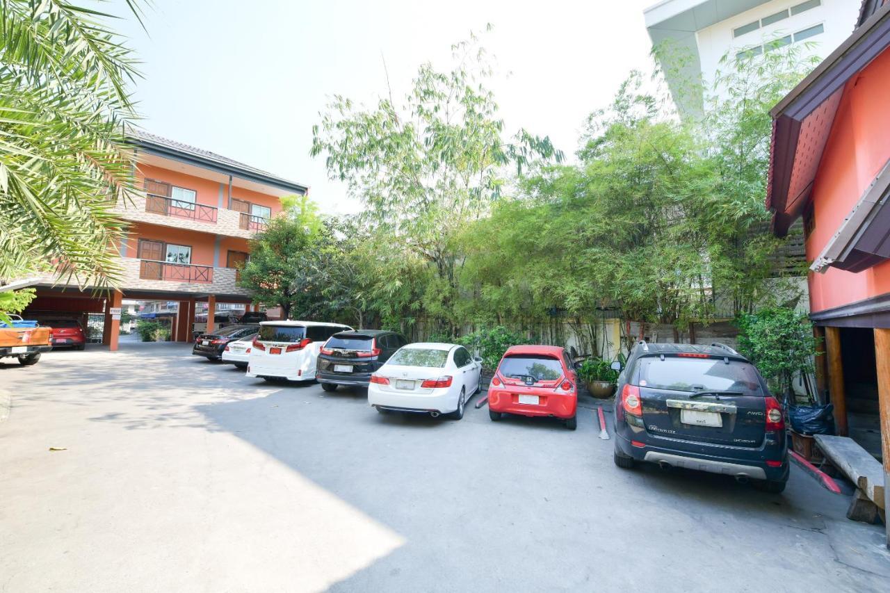 Oyo 549 Maesri Resort Pattaya Exterior photo